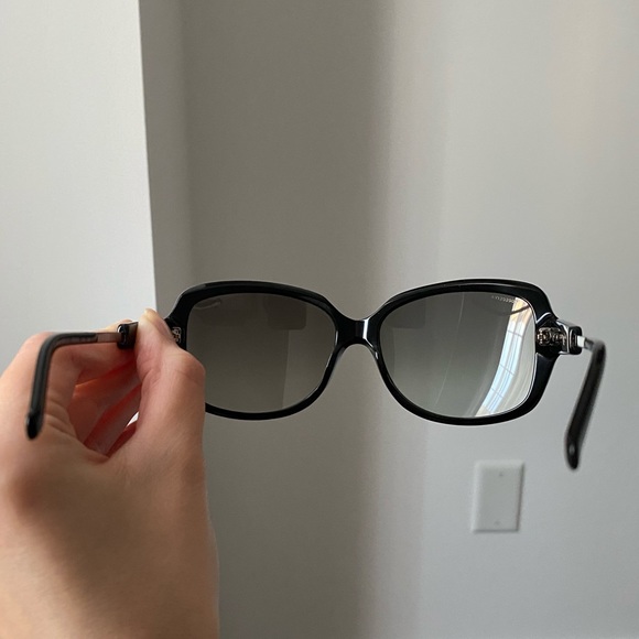 Burberry Sunglasses - Picture 3 of 7